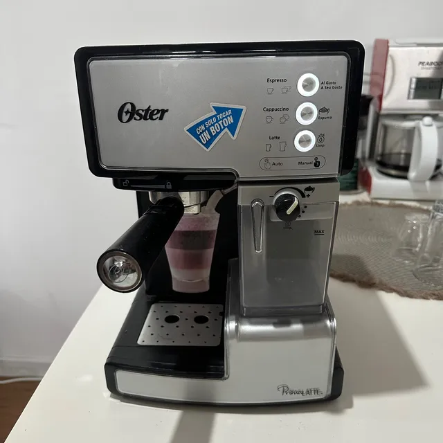 Cafetera Primalatte Oster 220v - Espresso, Cappuccino, Latte