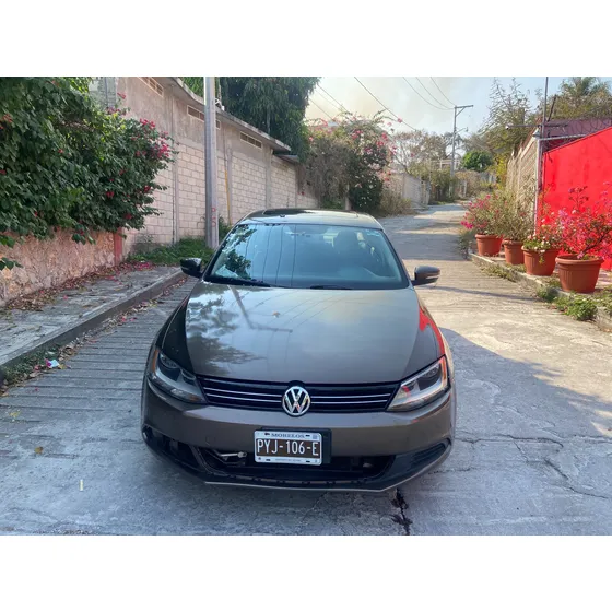 Volkswagen Jetta 2.5 Style Active Mt