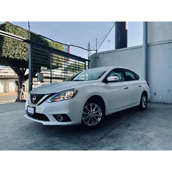 Nissan Sentra 1.8 Advance Cvt