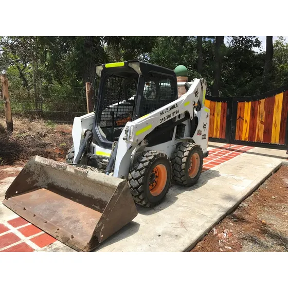 Minicargador Bobcat S570 Turboalimentado Modelo 2016