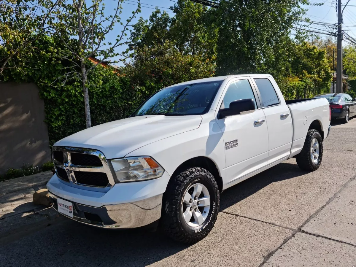 Dodge Ram 1500 3.6 Slt At 4x4 2013