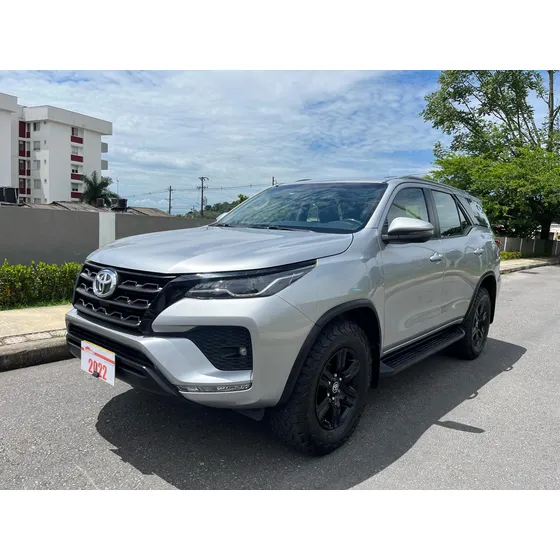 Toyota Fortuner 2.4 Street At 7as