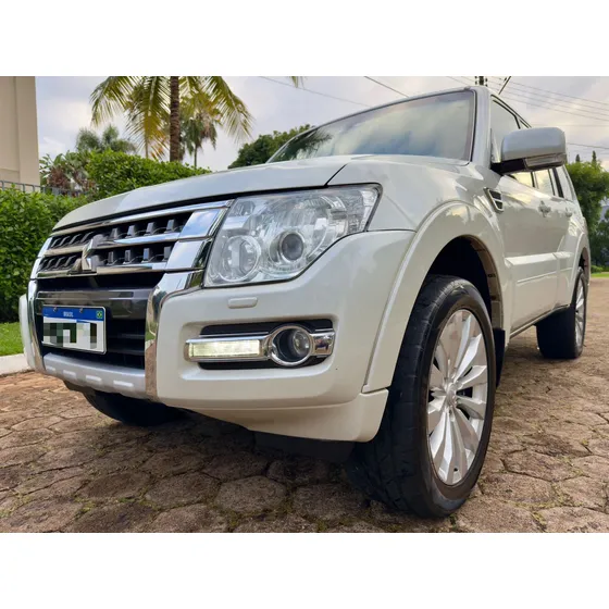 Mitsubishi Pajero Full 3.2 Hpe Aut. 5p