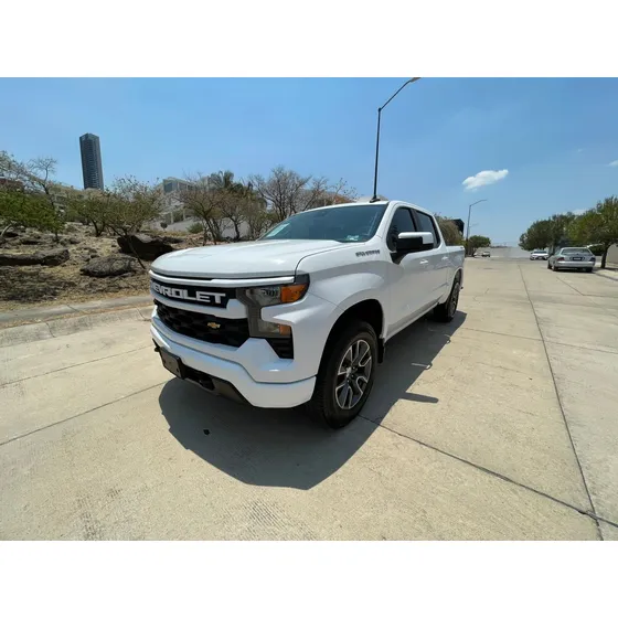 Chevrolet Silverado 5.4 2500 Doble Cabina Ls 4x4 At