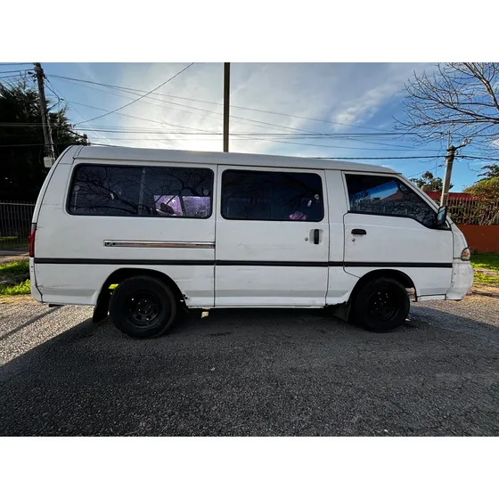 Hyundai H100 2.6 Tipo Rural 3 Puertas