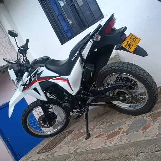 Honda Xr 190l Modelo 2026 - 3 Meses De Uso - Como Nueva