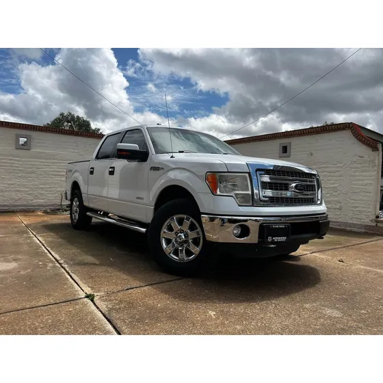 Ford F-150 Xlt Crew Cab 4x4 V6