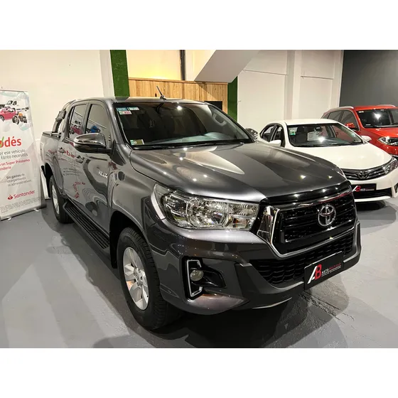 Toyota Hilux Pick-up 2.8 Cd Srv 177cv 4x2