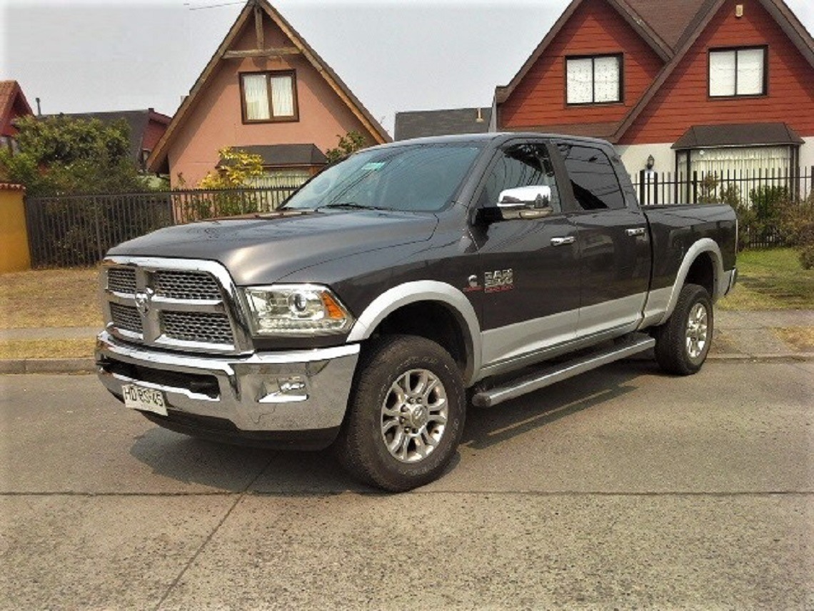 Dodge Ram 2500 Laramie 6.7 Cummins 4wd Turbo Diesel 2015 Aut