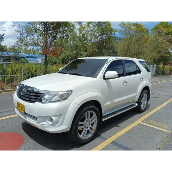 Toyota Fortuner Srv 2;7 Gasolina