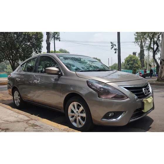 Nissan Versa 1.6 Advance Mt