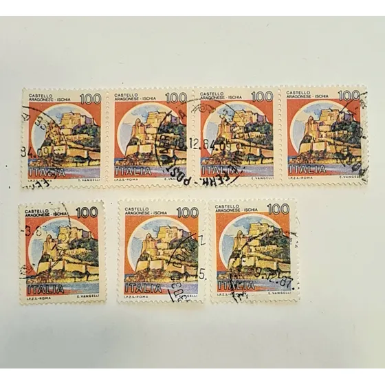 Estampillas 7 Castello Aragonese 1984 Italia Colección