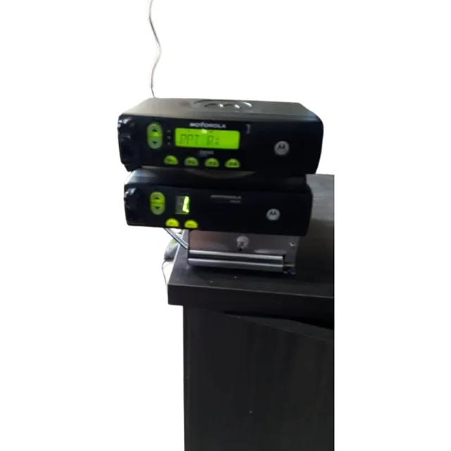 Radiotelefono Repetidora Motorola Em 400- Uhf