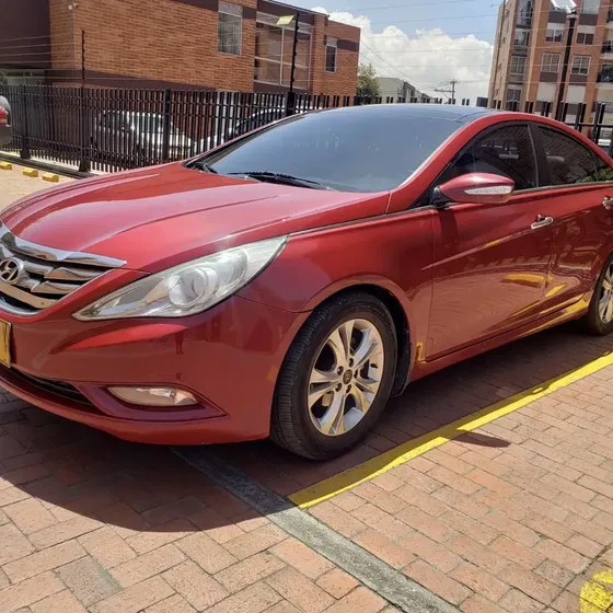 Hyundai Sonata I45 2012 2.4l