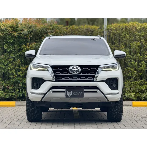 Toyota Fortuner 2.7l Mid