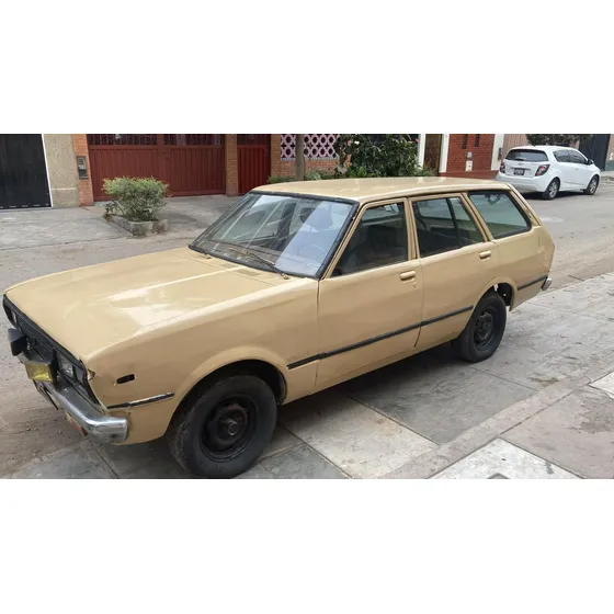 Datsun Stanza 1982