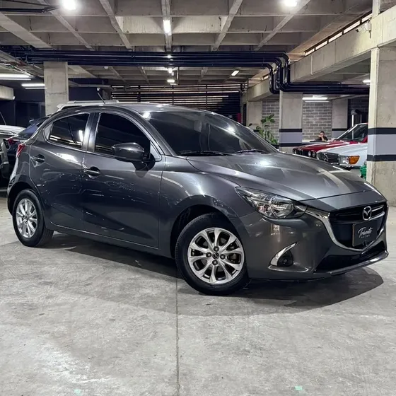Mazda 2 2020 Touring
