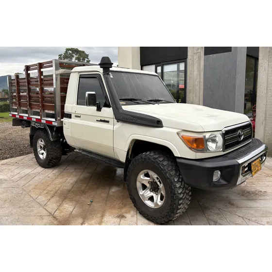 Toyota Land Cruiser 4.0 Grj76