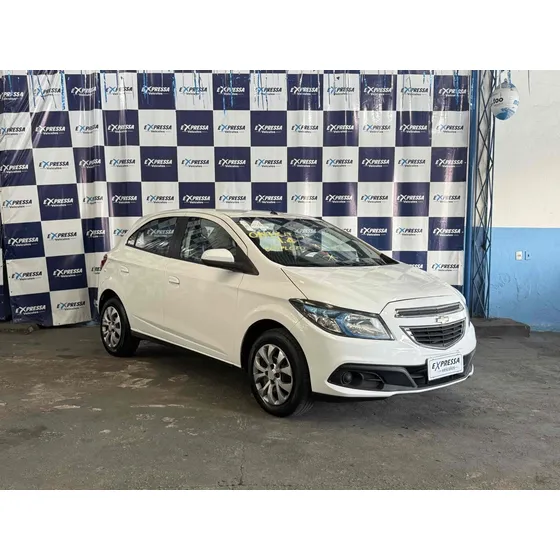 Chevrolet Onix 1.4 Mpfi Lt 8v Flex 4p Manual