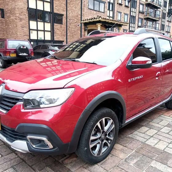 Renault Stepway 2023 1.6 Dynamique / Intens Automática