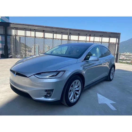Tesla Model X 75d