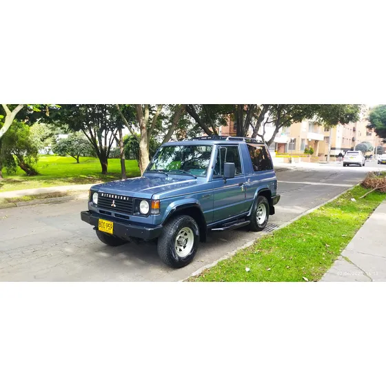Mitsubishi Montero 2.6 L042 Cabinado