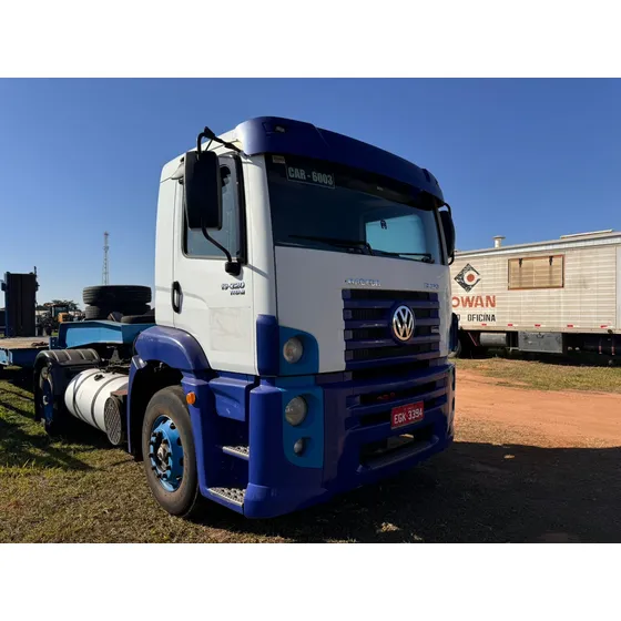 Volkswagen 19.320 + Plataforma