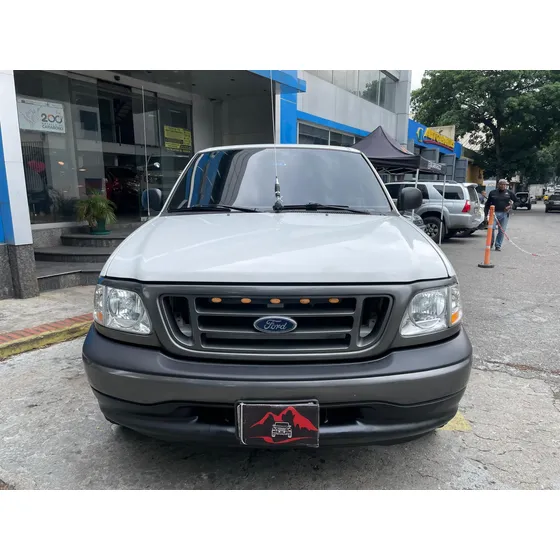 Ford F-150 Pick Up