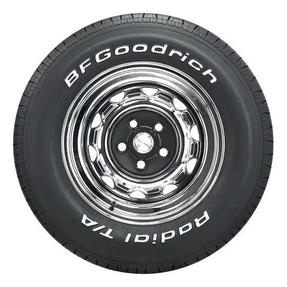 Neumático Goodrich 225/60 R15 Bf Radial T/a con letras blancas