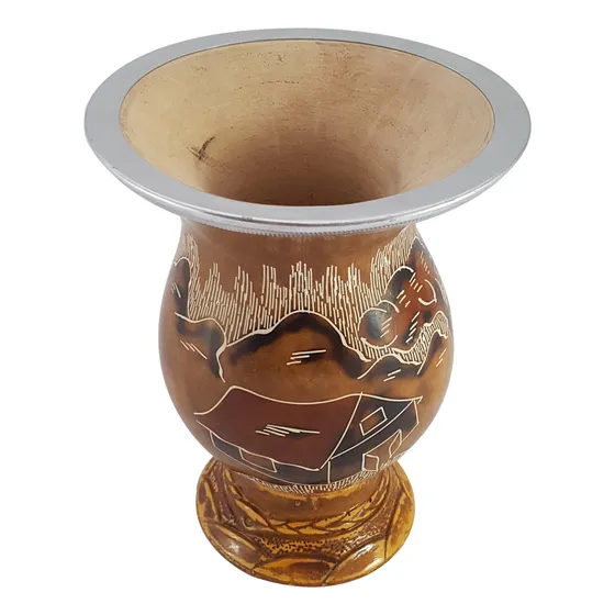 Cuia Porongo Com Pé Para Chimarrão Mate Tererê Tradicional G