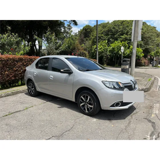 Renault Logan 1.6 Authentique