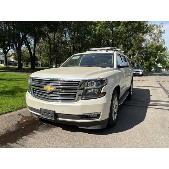 Chevrolet Suburban 5.3 Ltz V8 4wd 2da Cubo At
