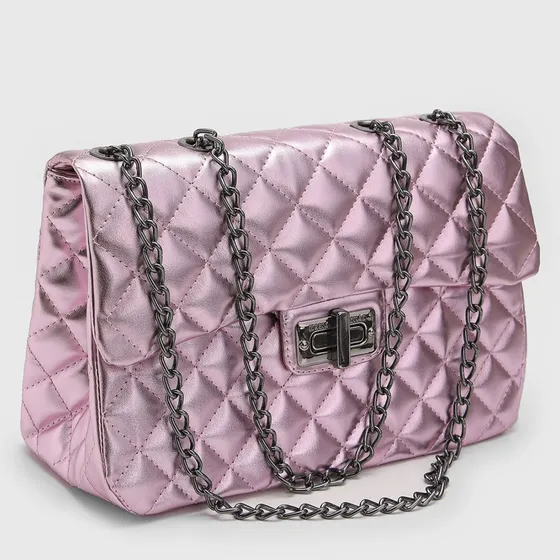 Bolsa Feminina Corrente Transversal Matelassê Média Acambamento Dos Ferragens Níquel Cor Rosa Metalizado Desenho Do Tecido Lisa