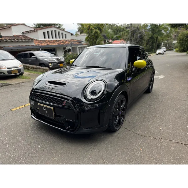 Mini Cooper S May Field