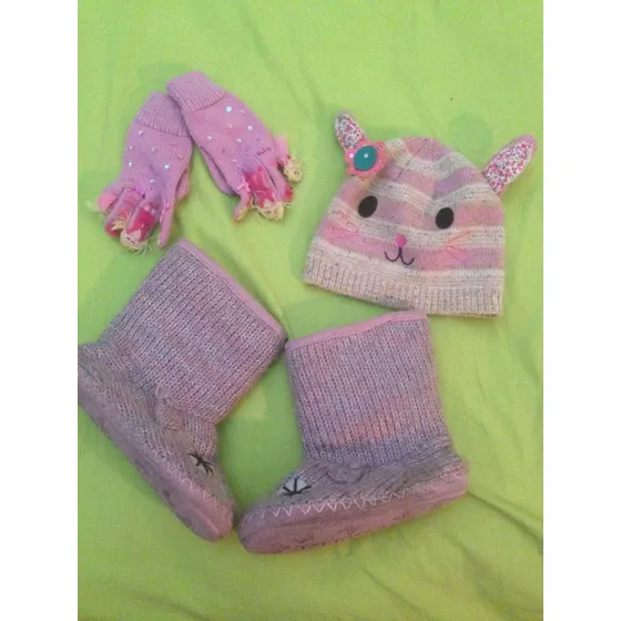 Gorra Y Botas  Niñas Accessorize 3/6 Años. Usados.