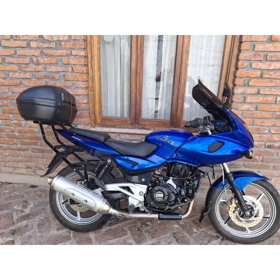 Bajaj Rouser 220 F