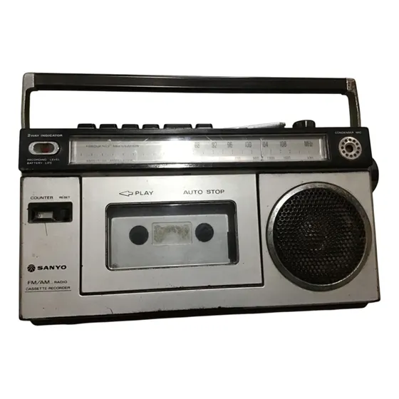 Rádio Toca Fitas Gravador Sanyo Anos  Não Liga
