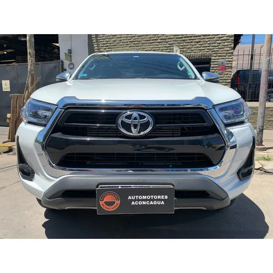 Toyota Hilux Pick-up 2.8 Cd Srv 177cv 4x4 At