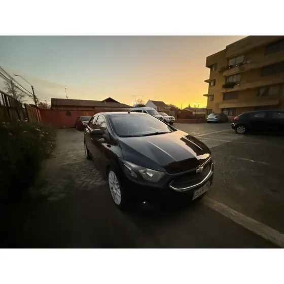 Chevrolet Onix 1.4 Lt Mt