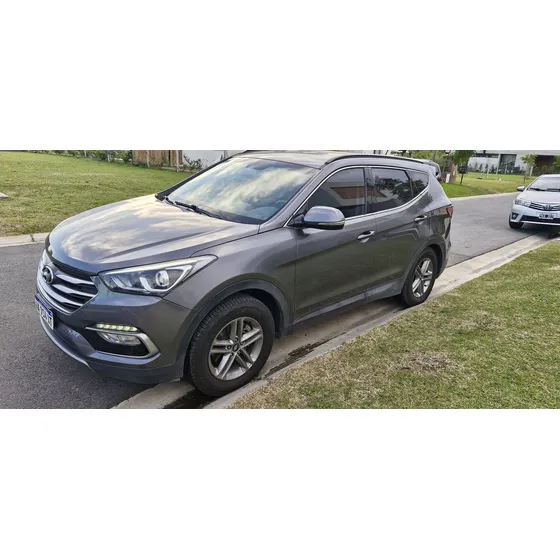 Hyundai Santa Fe 2.4 Seguridad 7as 6at 2wd