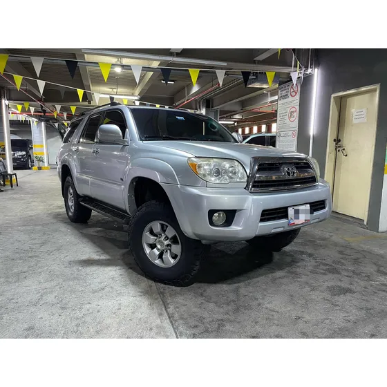 Toyota 4runner Sr5
