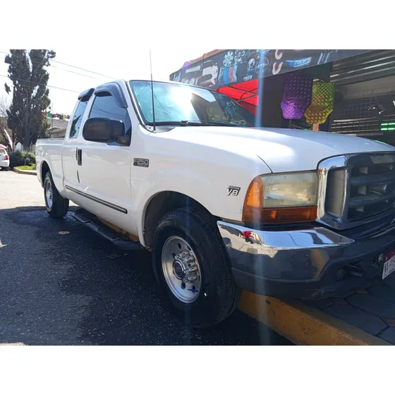 Ford F-250 5.8l Xlt Lobo Mt