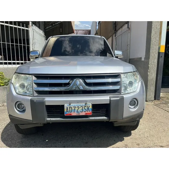 Mitsubishi Montero Limited