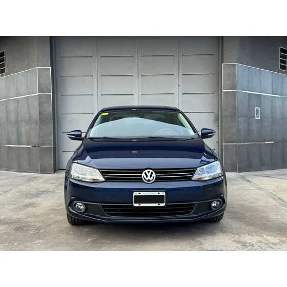 Volkswagen Vento 2.5 Luxury 170cv
