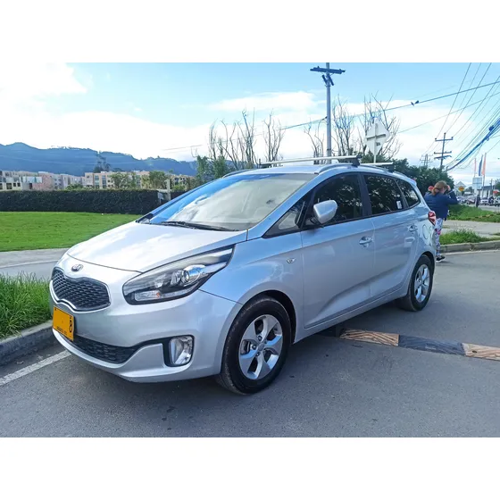 Kia Carens 2.0 Suv Ex