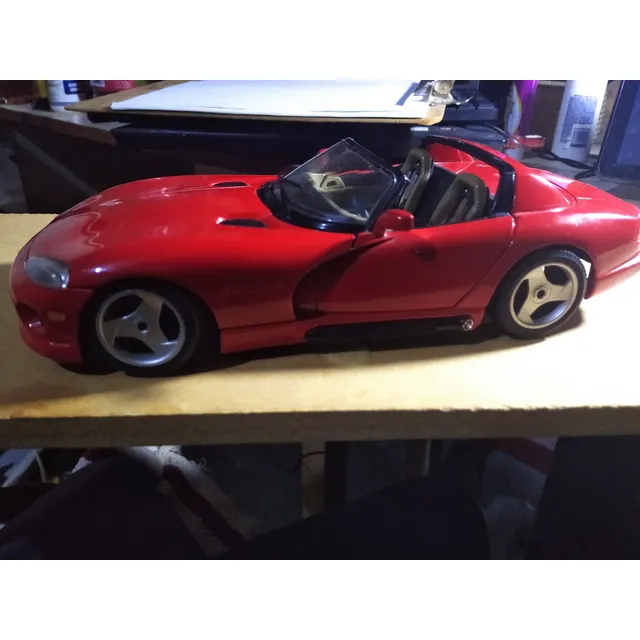 Dos Modelos A Escala 1/18 Dodge Viper Rt10 Y Shelby Series 1
