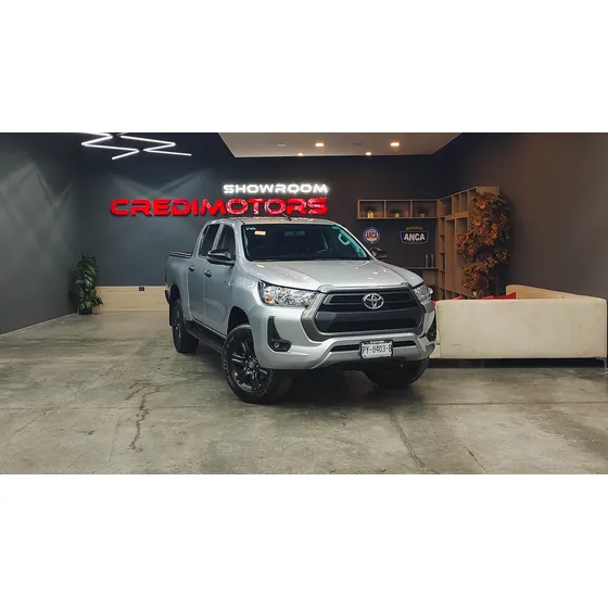 Toyota Hilux 2.7 Doble Cabina Sr Mt