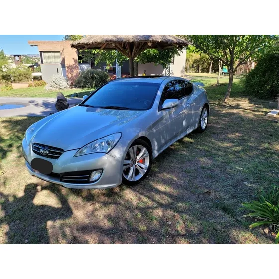 Hyundai Genesis 3.8 Coupe 300cv 6at