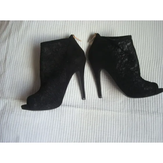 Zapatos Tacones Altotipo Botin  Marca Guess Nuevo Talla 37/2