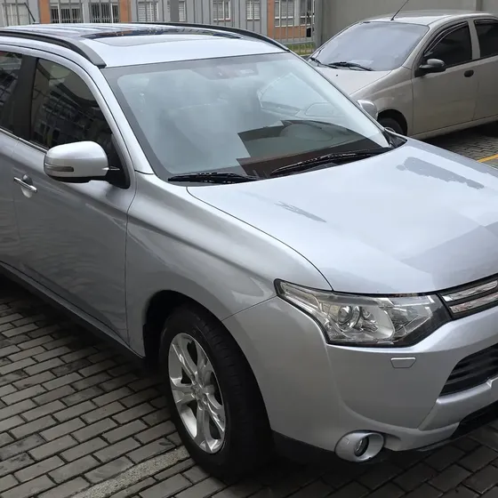 Mitsubishi Outlander 2014 3.0l